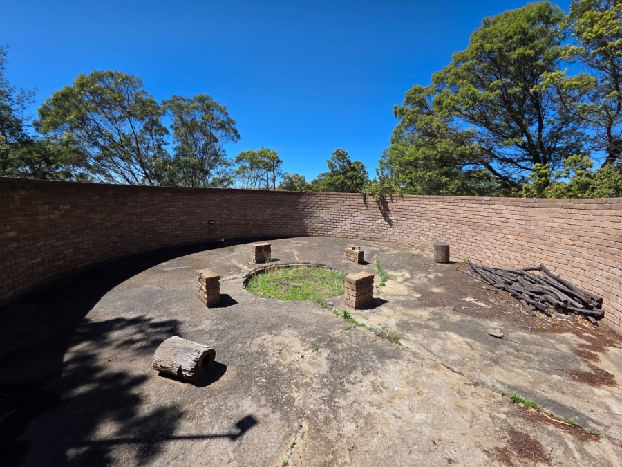 8 Bedroom Property for Sale in Bethlehem Rural Free State